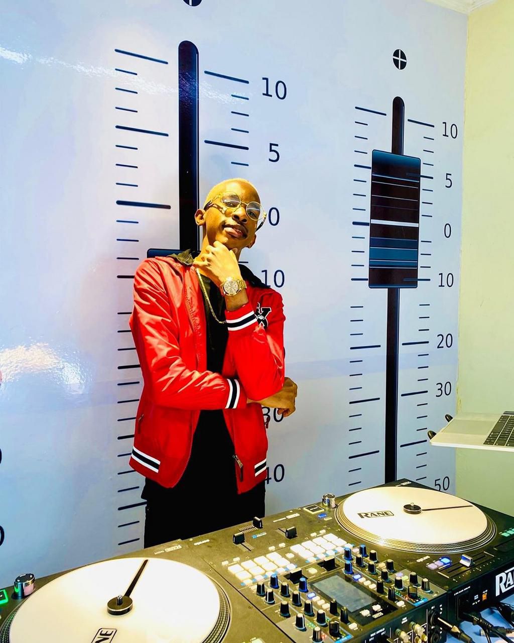 DJ Consequence came with a very impressive playlist for the evening [Instagram/DJConsequence]