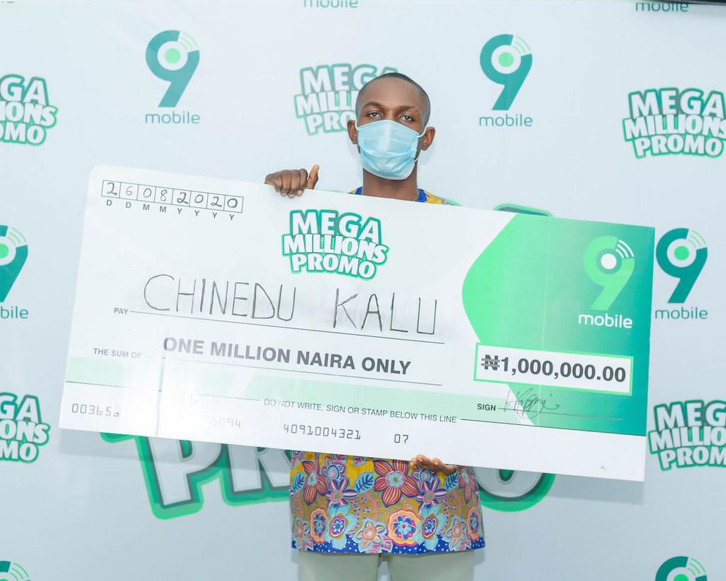 Chinedu Kalu, 1million naira winner in the ongoing 9mobile Mega Millions Promo prize presentation in Enugu