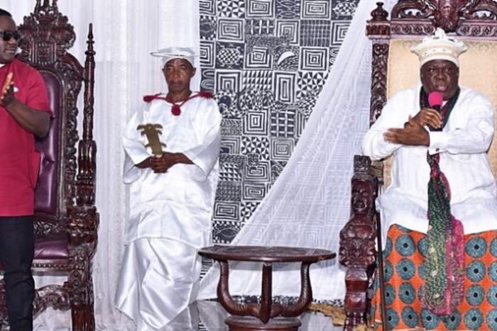 The Obong of Calabar asks the state governor, Ben Ayade to step aside (TheCable)