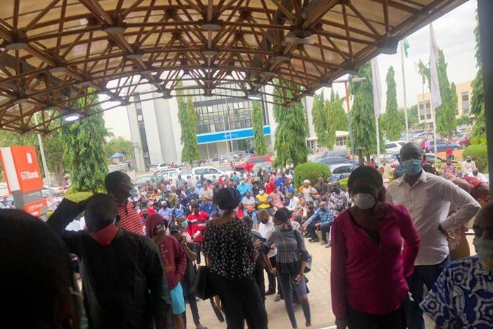 Lockdown relaxation: Residents worried at poor social distancing in Lagos. [Pulse]