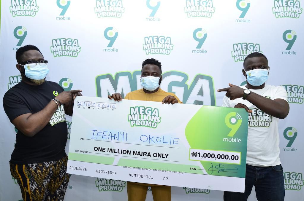 Gerald Osugo, 9mobile Head of Media Planning & Management; Ifeanyi Okolie, N1million winner; Adetunji Beyioku, Manager, Mass Market Segment at the 9mobile Mega Millions Promo Prize Presentation recently held in Lagos.