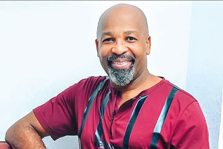Yoruba actor, Yemi Solade says Nollywood is full of prostitutes and Yahoo boys.  (LIB)