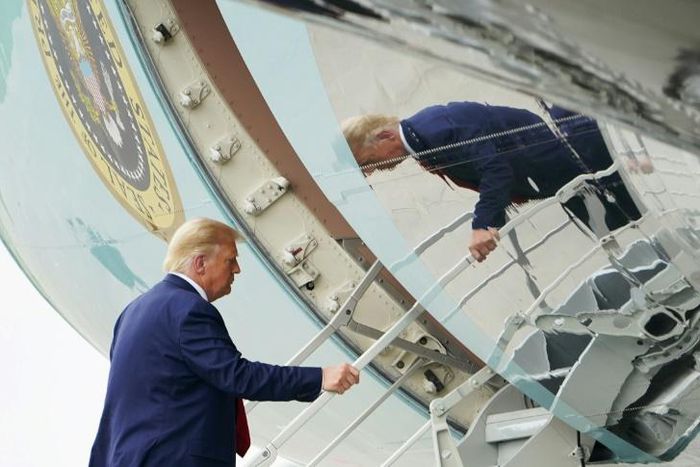 US President Donald Trump is mounting a major campaign to question the reliability of mail-in voting in the coming election