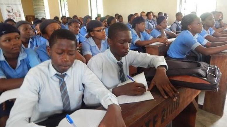 Nigerian students (BusinessDay)