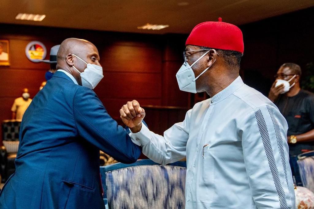 Amaechi (left) and Okowa in Delta State