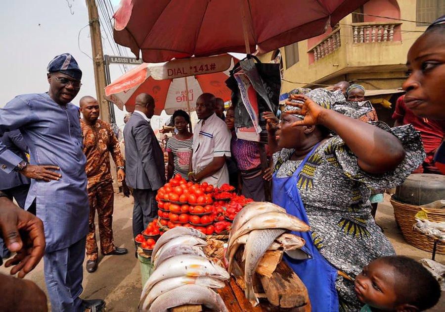Lagos Governor Sanwo-olu at the Bariga market, January 10, 2020 (Gboyega Akosile)