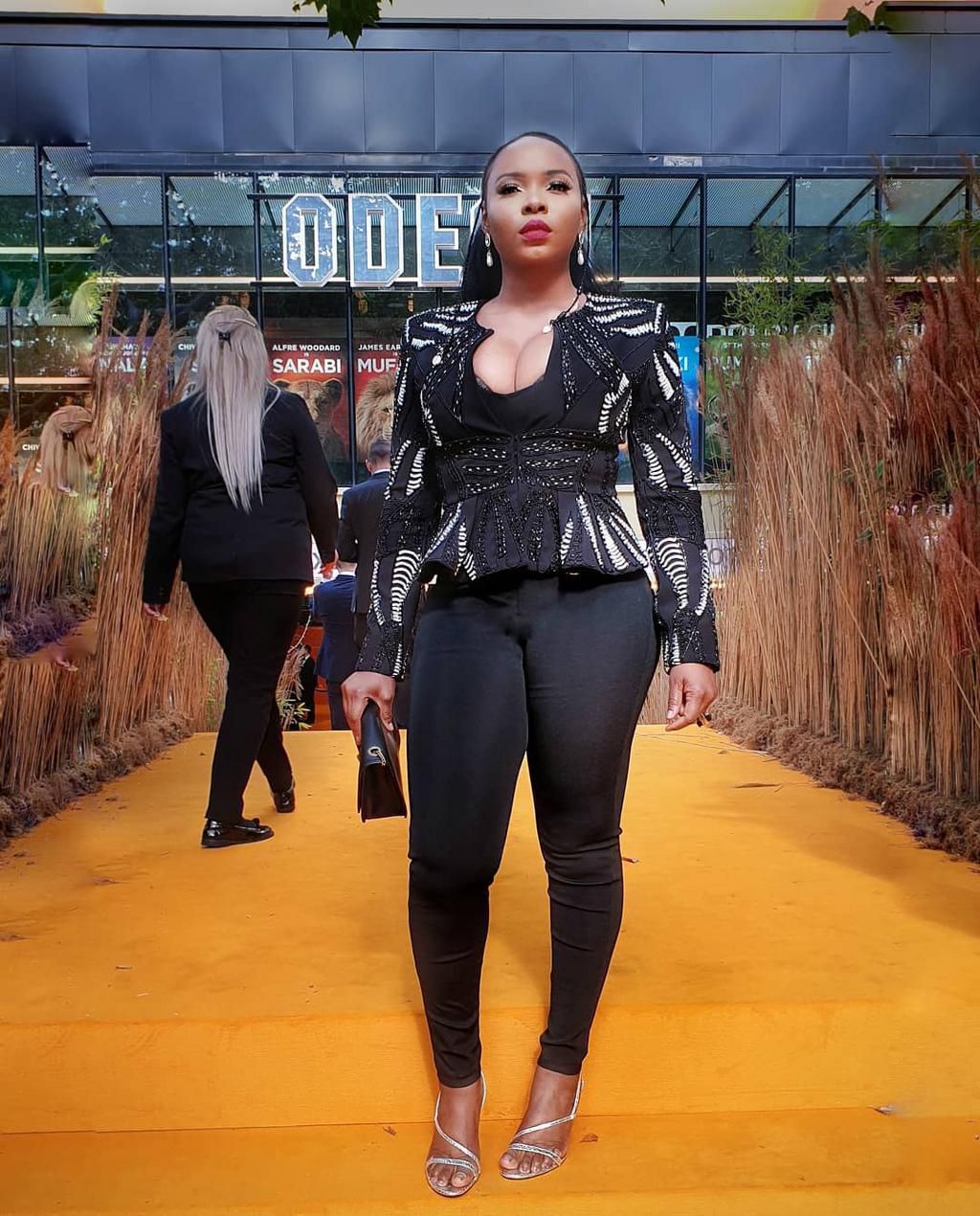 Yemi Alade is questioning the Lagos and federal state governments how they have been spending the funds donated by several organisations and people to manage coronavirus in the country. [Instagram/YemiAlade]