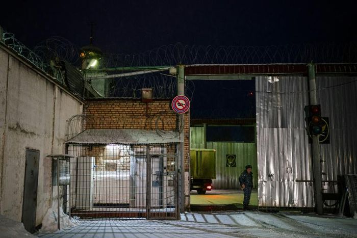 Russian jails are overcrowded, poorly ventilated and have inadequate healthcare and sanitation, says Amnesty International