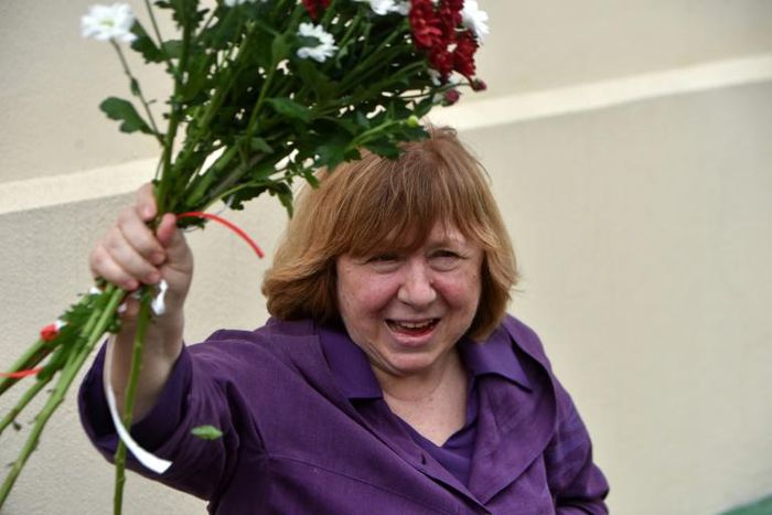 Nobel Literature Prize winner and the opposition member Svetlana Alexievich was summoned for questioning