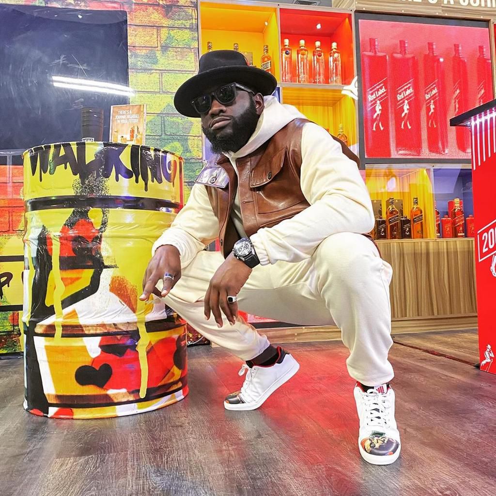 DJ Obi took charge of the fifth Saturday night party with a lot of expectations from fans and even the housemates. [Instagram/DJObiajent]