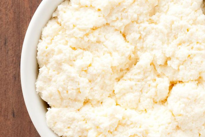 Dr. Pimple Popper Squeezes a Chunky 'Ricotta' Cyst