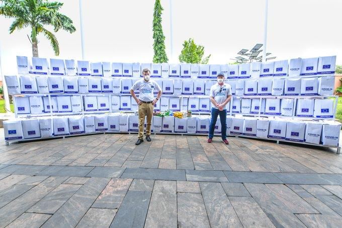 EU delegation distributes food items to 2,157 households in FCT. [Twitter/@EUinNigeria]