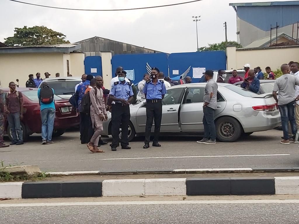 Unions shuts down Arik Air operations over 90% staff layoff, anti-labour practices