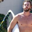 This is Liam Hemsworth's 5-Move Big Arms Workout