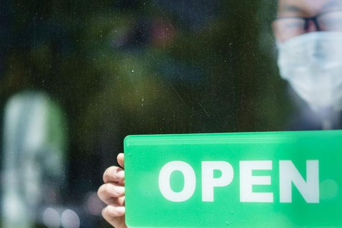 How to Dine Out When Restaurants Reopen