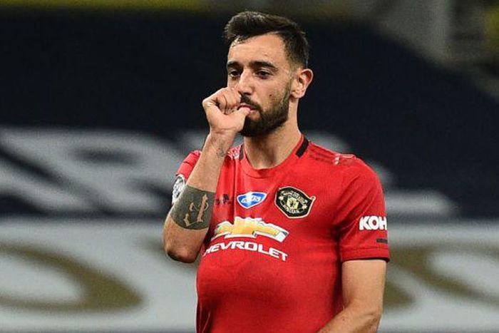 Fernandes penalty lifts Man Utd past dogged Copenhagen.