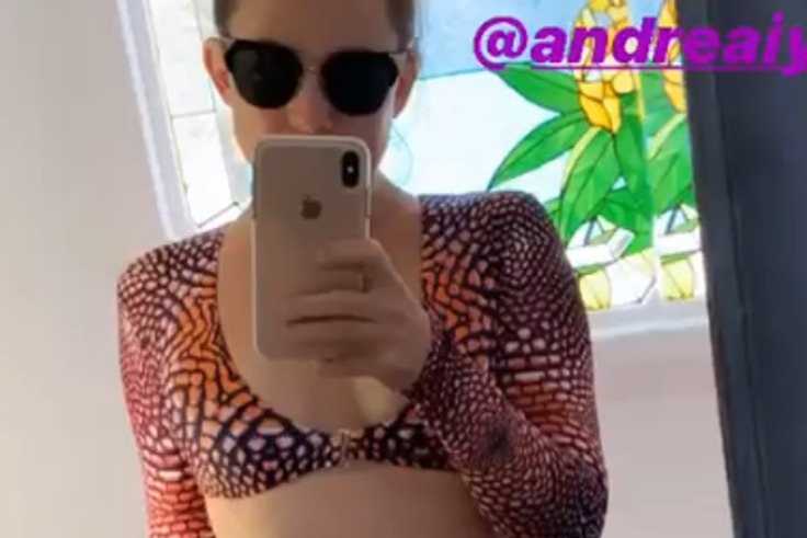 Kate Hudson Shows Off Toned Abs, New Bikini