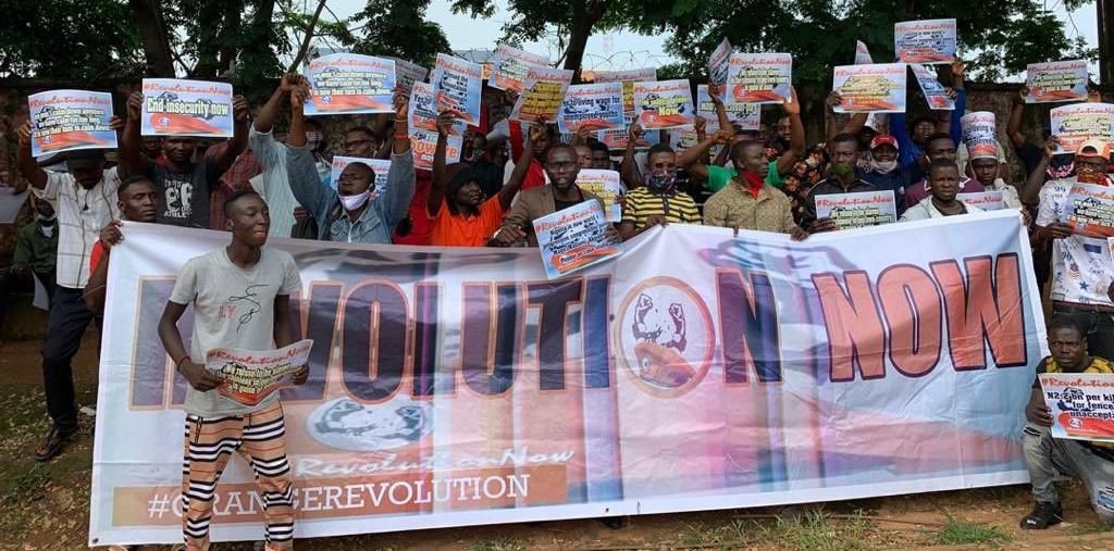 Police in Abuja cracked down on RevolutionNow protesters [Twitter/@YeleSowore]