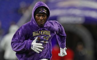 Watch Marquise Brown Crush an Uphill Workout
