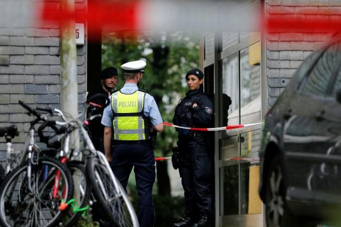 Police cordened off the building in Solingen where the five children were found dead