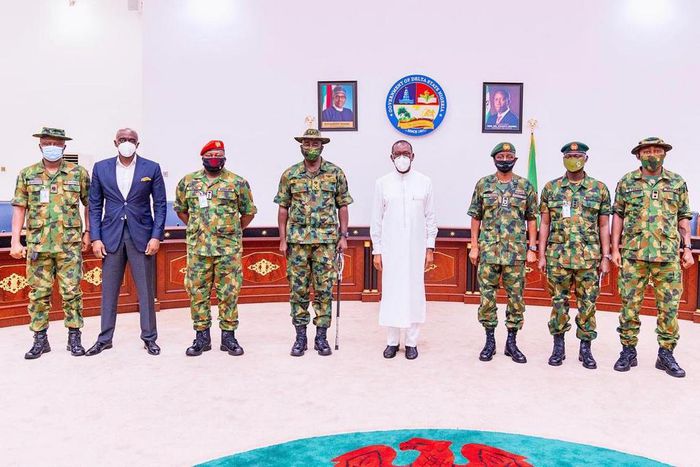 Gov Okowa of Delta State receives Maj.-Gen. Olubunmi Irefin, the new General Officer Commanding (GOC), 6 Division, Nigerian Army, Port-Harcourt, and his team at Government House, Asaba on Wednesday, September 9, 2020 (State House Press corps)