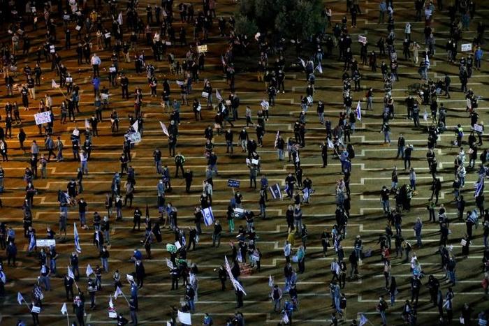 The demonstrators observed social distancing rules