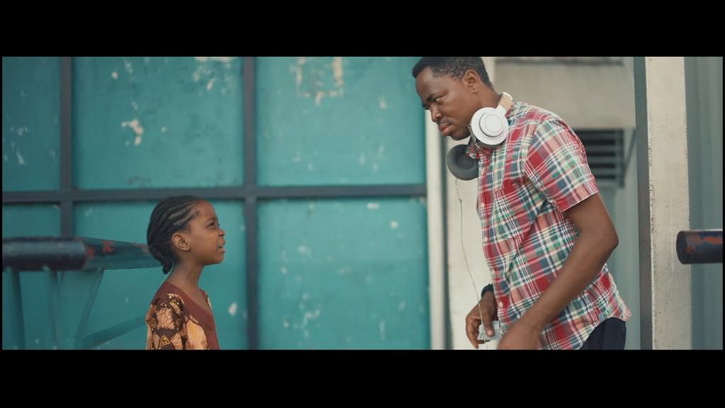 Omo Bolaji was produced by Mayowa Bakare and written by Kayode Kasum and Omo Ojeiwa.