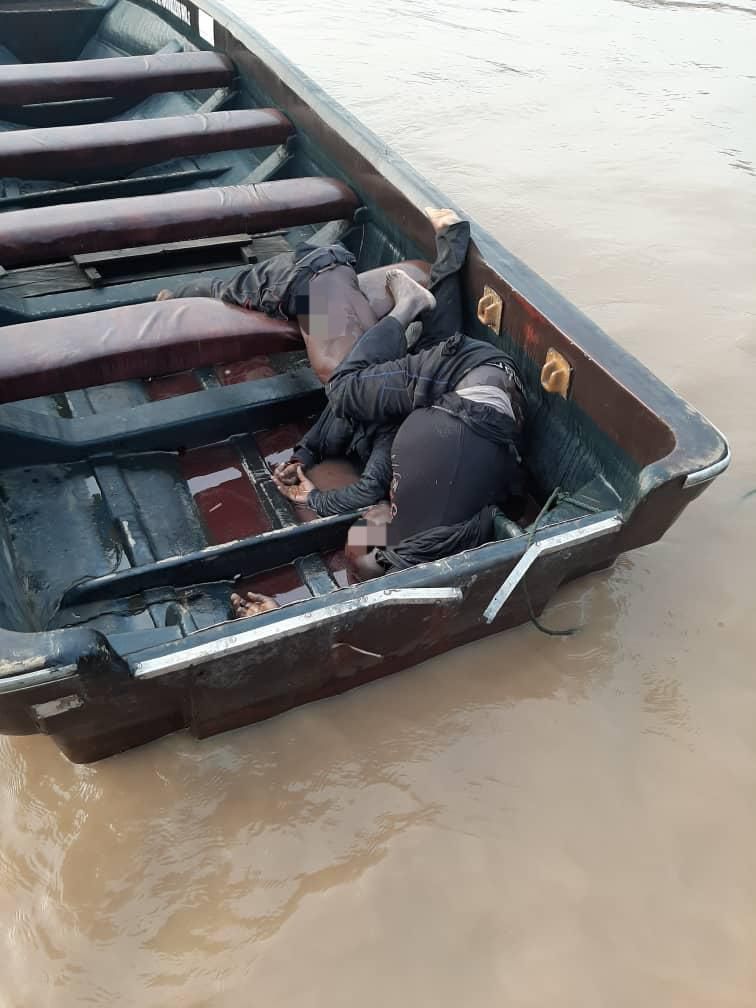 Troops kill 6 during raid on pirates, militants camp in Bayelsa. [Twitter/@DefenceInfoNG]