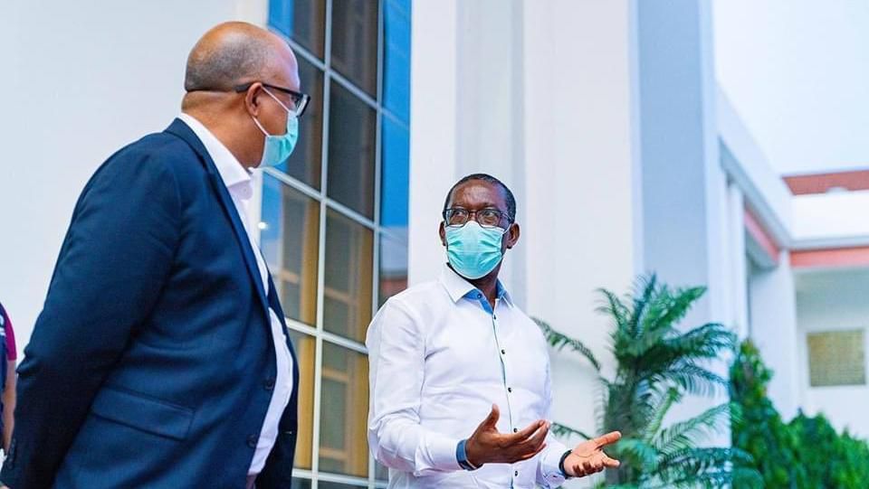 NCDC Boss, Chikwe Ihekweazu and Delta state Governor, Patrick Okowa. [Twiter/@Chikwe_I]