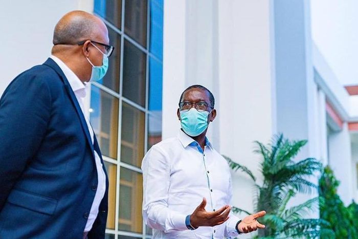 NCDC Boss, Chikwe Ihekweazu and Delta state Governor, Patrick Okowa. [Twiter/@Chikwe_I]