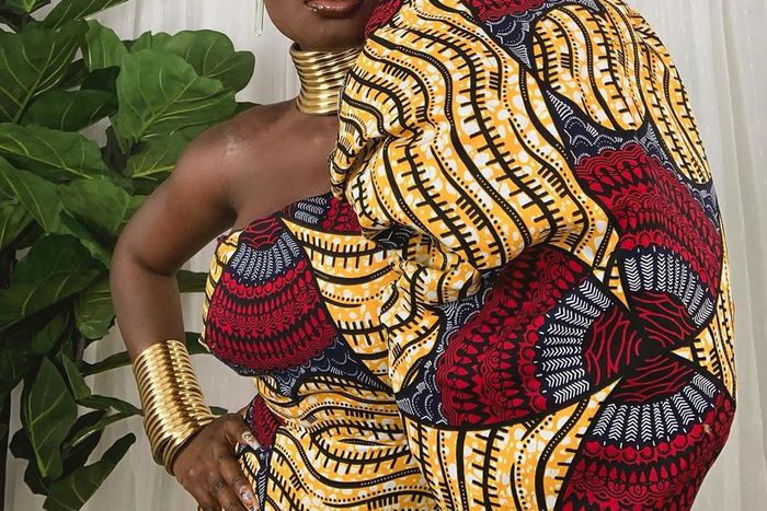 Shalom Blac [ Instagram: shalomblac]