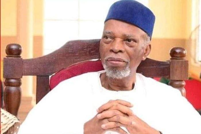 Chief Bamidele Olumilua,a former Governor of the old Ondo State. [nnn]