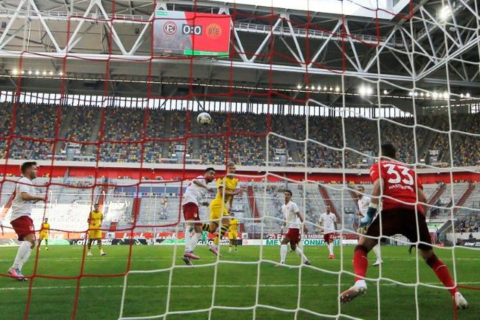 Erling Braut Haaland (C) scored Dortmund's 95th-minute winner in a 1-0 victory at Fortuna Duesseldorf on Saturday