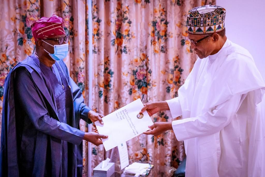 Lagos State governor, Babajide Sanwo-Olu (left), and President Muhammadu Buhari (right) [Twitter-@jidesanwoolu]