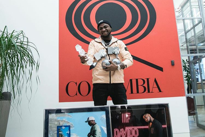 Davido's 'Fall' goes gold in the US and Canada. (Jaguda)