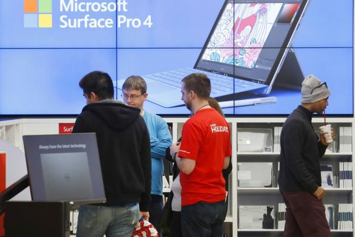 Microsoft is closing all its retail stores and moving sales online, keeping only four locations that will become "experience centers"