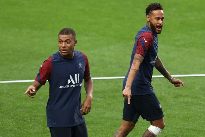 Kylian Mbappe with Neymar at Paris Saint-Germain's training session in Lisbon on Tuesday evening