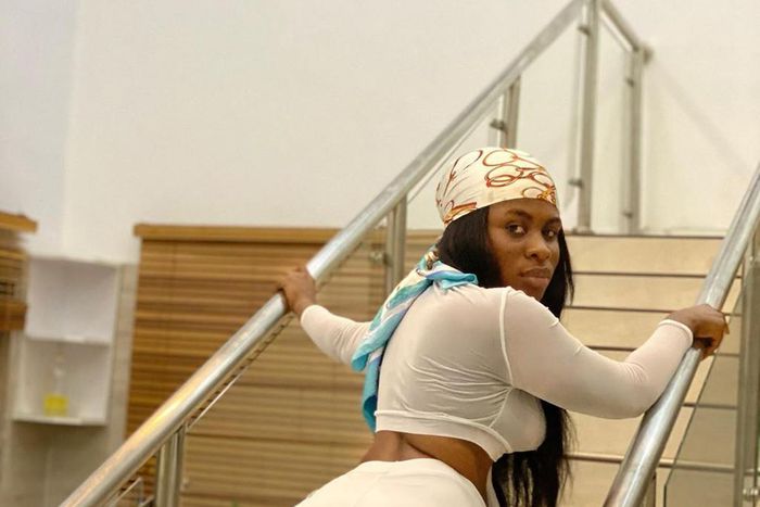 Yaa Jackson attempts to break the Internet with her ‘huge backside’