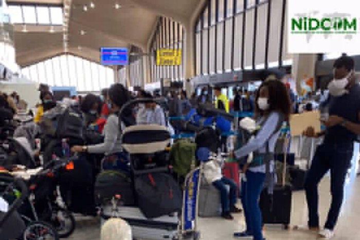 208 Nigerians return in last evacuation flight from U.S. [Twitter/@nidcom_gov]