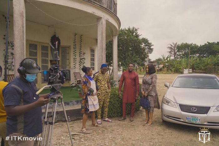 Bisola Aiyeola, Timini Egbuson, Bimbo Ademoye on set of TMPL debut movie
