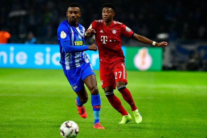 Salomon Kalou (L) apologised for shaking his teammates' hands