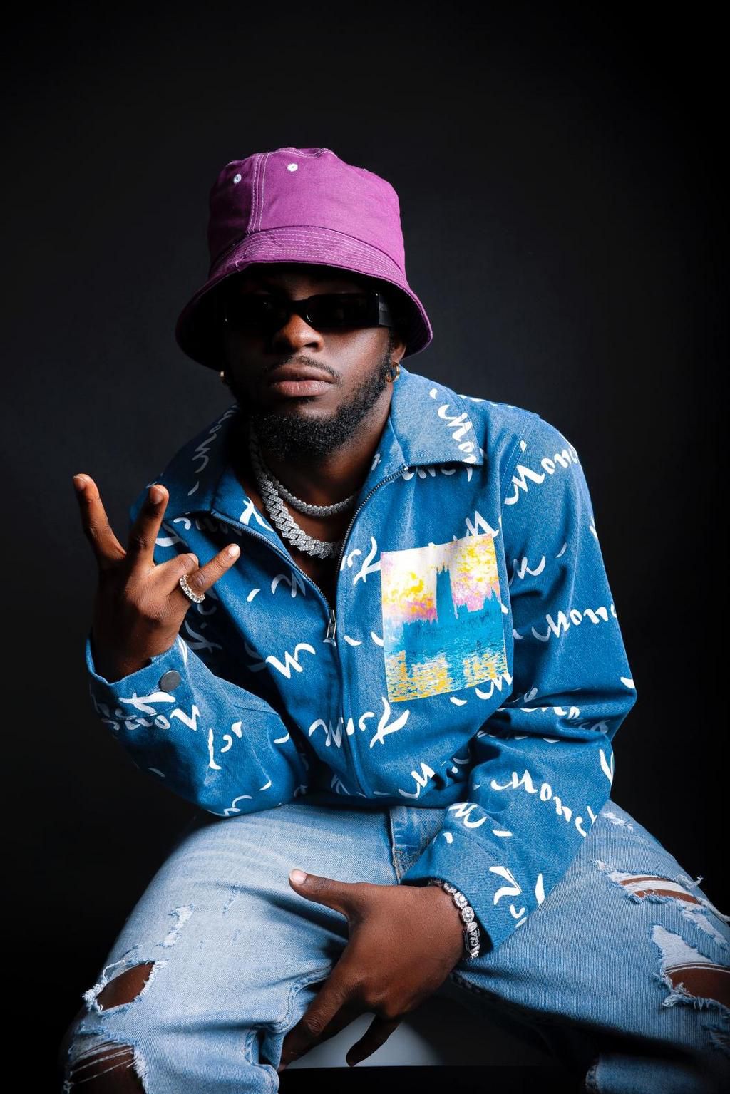 SEA releases his debut single 'Mendem'