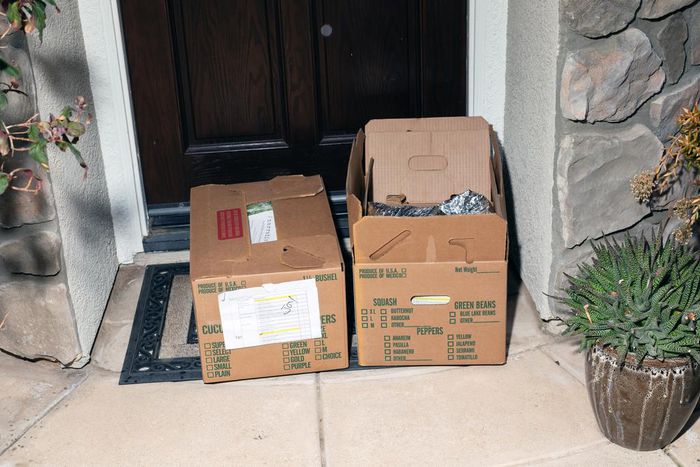 As Supermarkets Feel Hazardous and Sparse, Small Farms Deliver