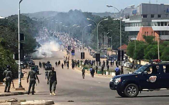 #EndSARS: Ekiti state debunks reports of harassment of protesters by soldiers. [theeagleonline]