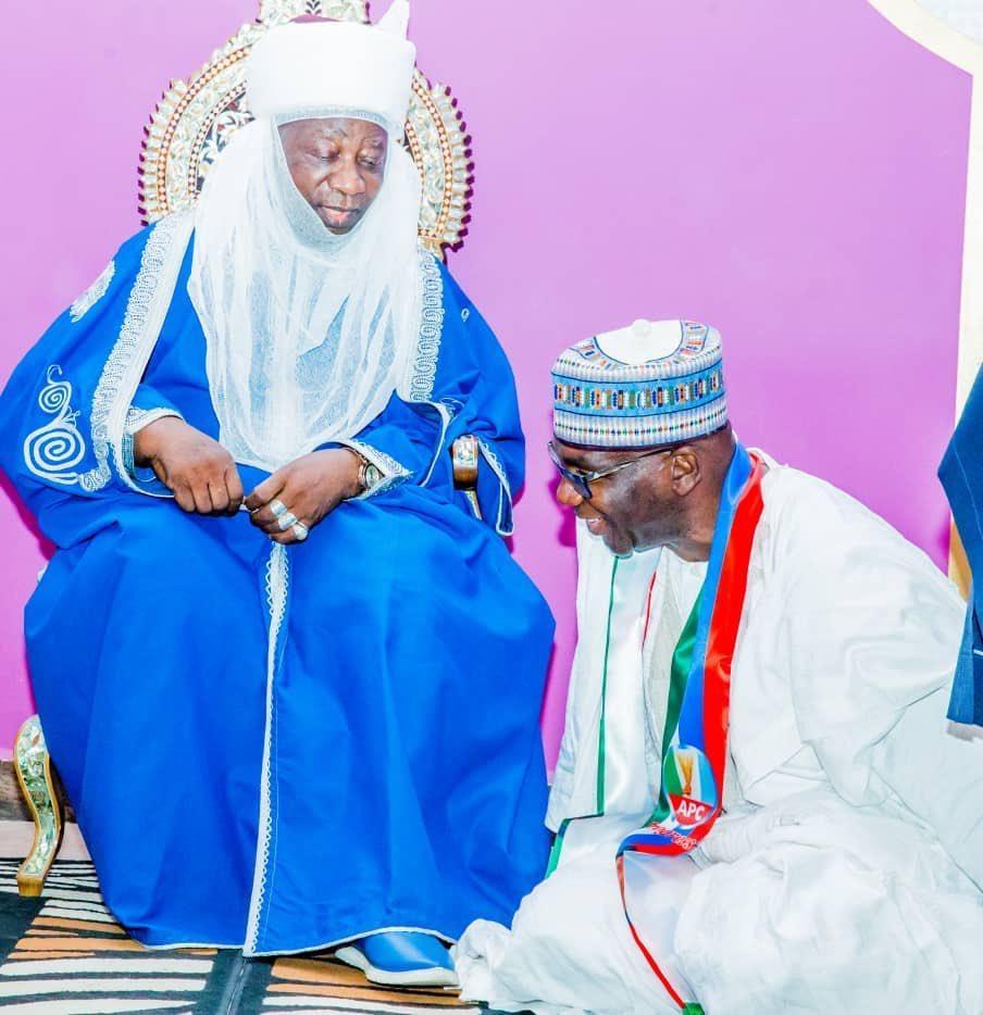 Governor Abdulrahman AbdulRazaq felicitates with Emir of Ilorin @80. [Twitter/@RealAARahman]