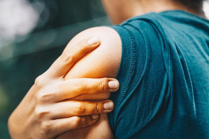 Watch Dr. P Remove A Gnarly Shoulder Scar