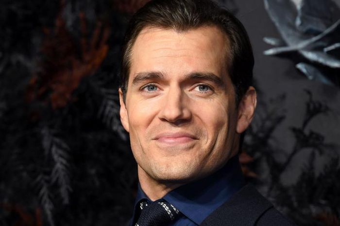 Henry Cavill Just Posted a Mysterious Gym Selfie