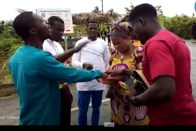 Pastors and prayer warriors storm Accra-Kumasi Highway to cast out accident-causing spirits