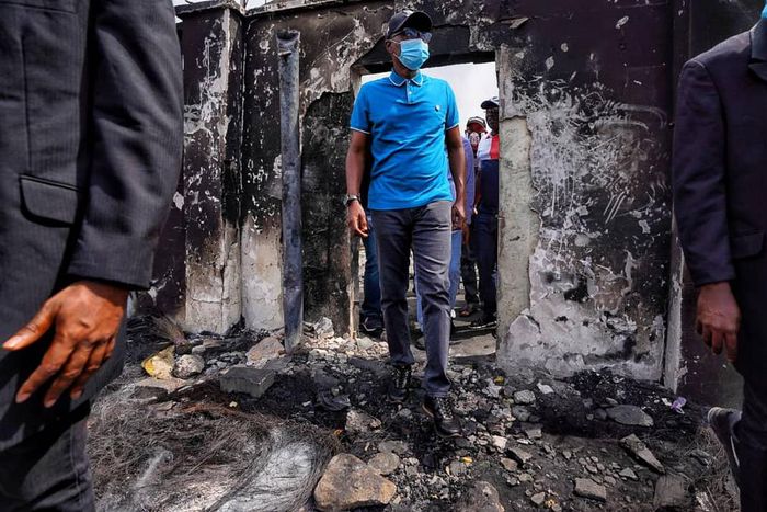 Lagos State Governor, Babajide Sanwo-Olu inspects some of the facilities burnt by thugs. [Twitter/@followlasg]