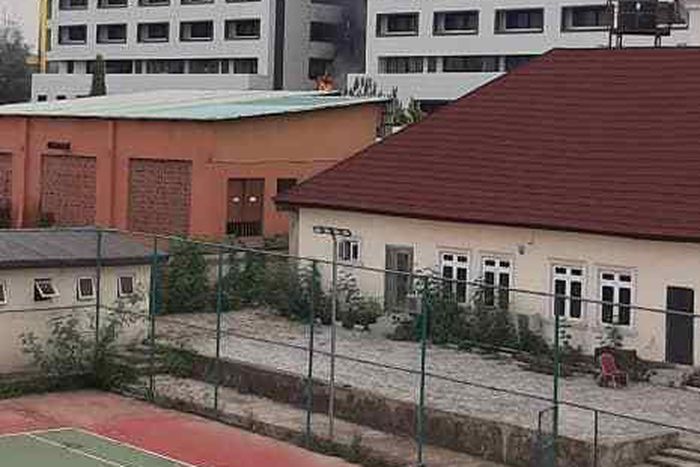 Nigeria's Accountant General Office on fire (Tribune)